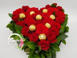 corazon 24 rosas y chocolates